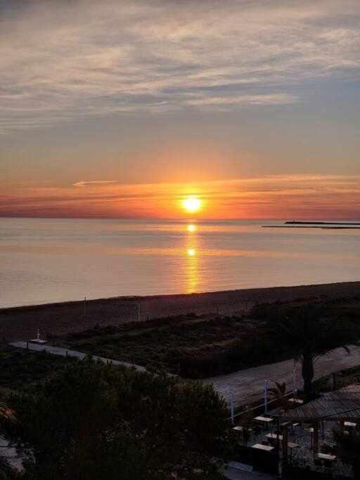 Atardecer Unico En La Playa Apartment *