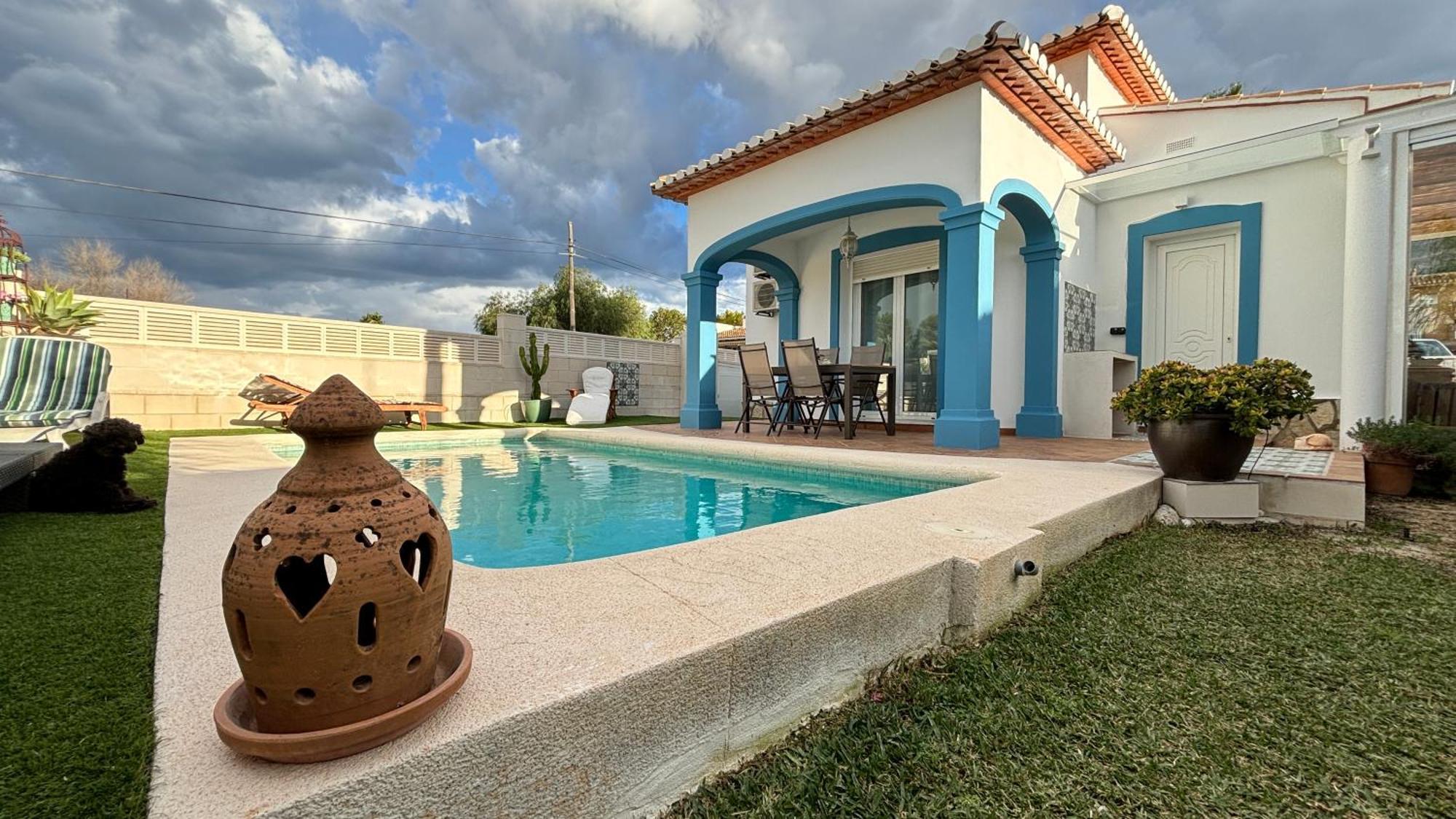 Сasa de vacaciones Precioso Independiente En Con Piscina Dénia