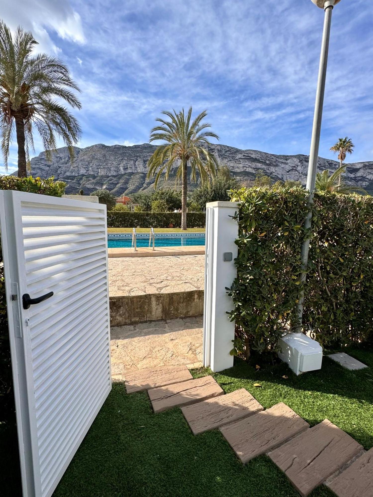 Holiday home Sunny & Cool Bungalow