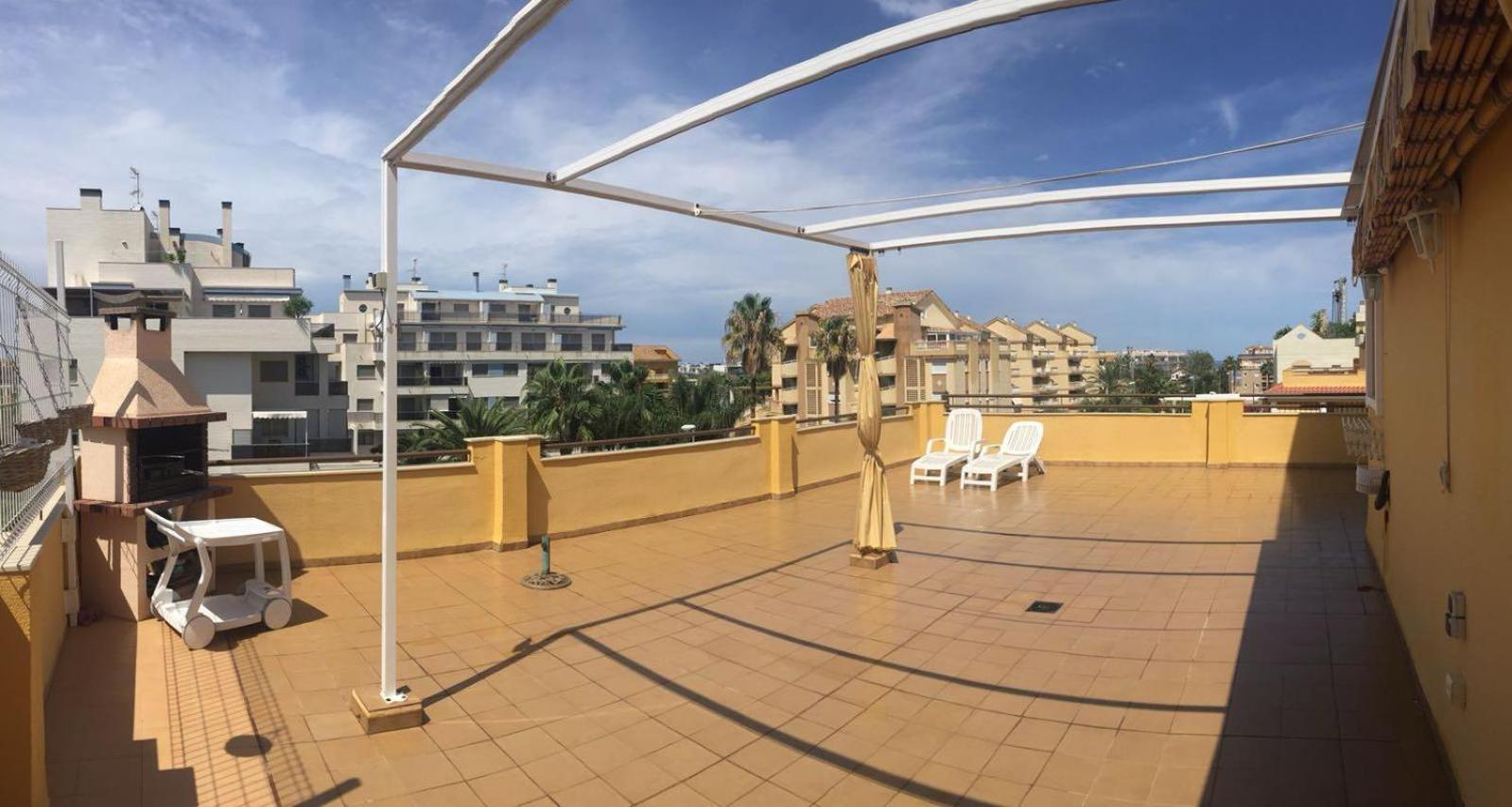 Con Terraza De 100m2
