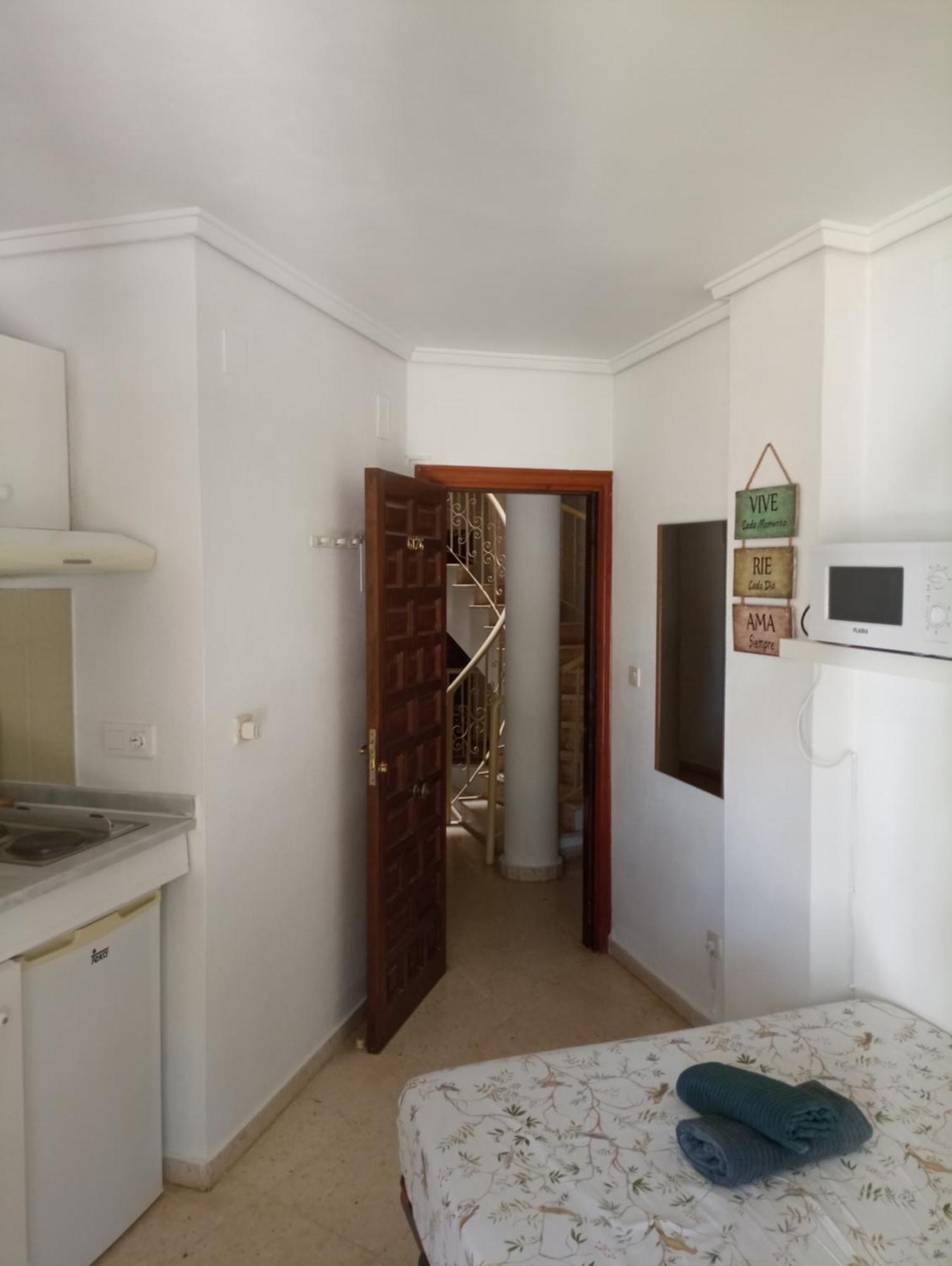 Estudio Caballo-piscina Dénia