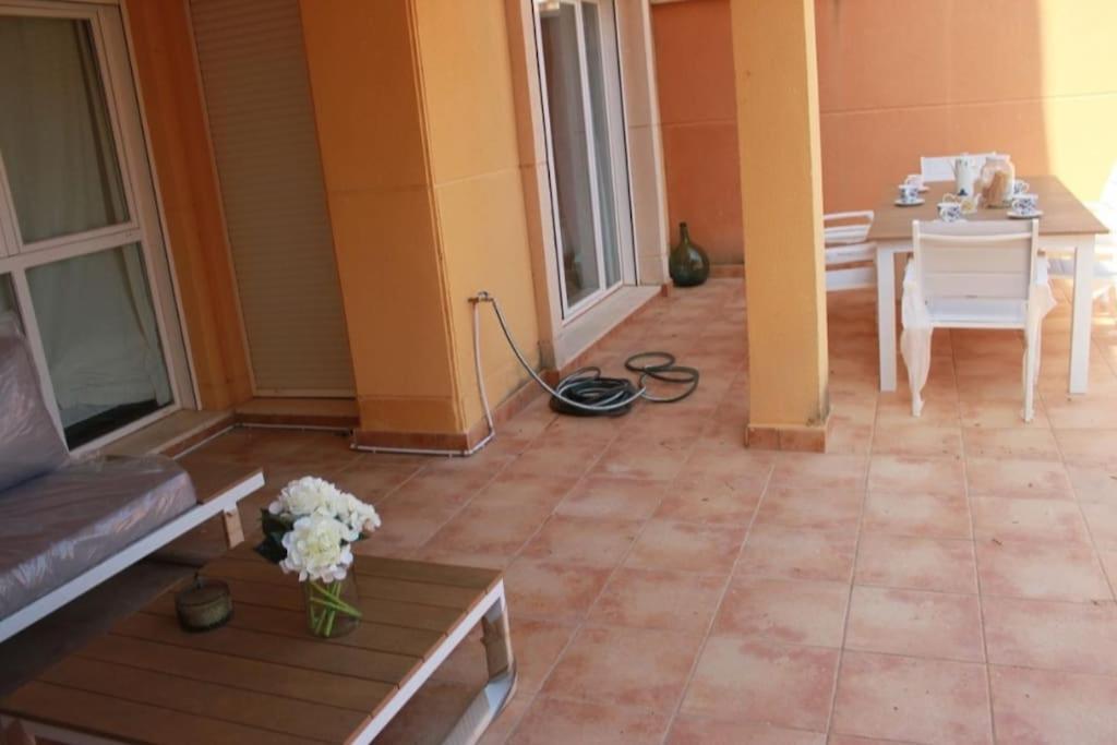Apartamento Precioso Con Gran Terraza *