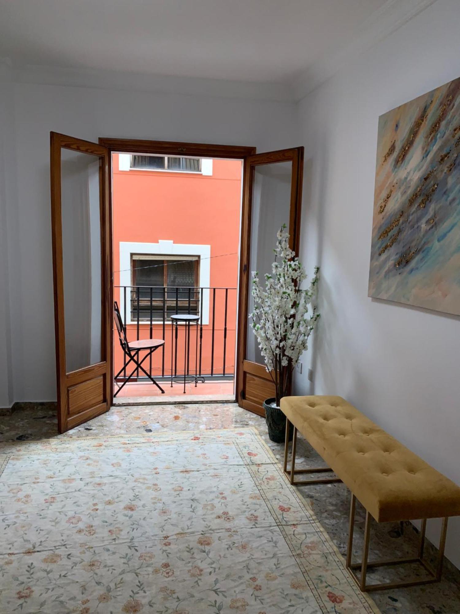 Gran Piso Con Estilo En El Centro De Apartment