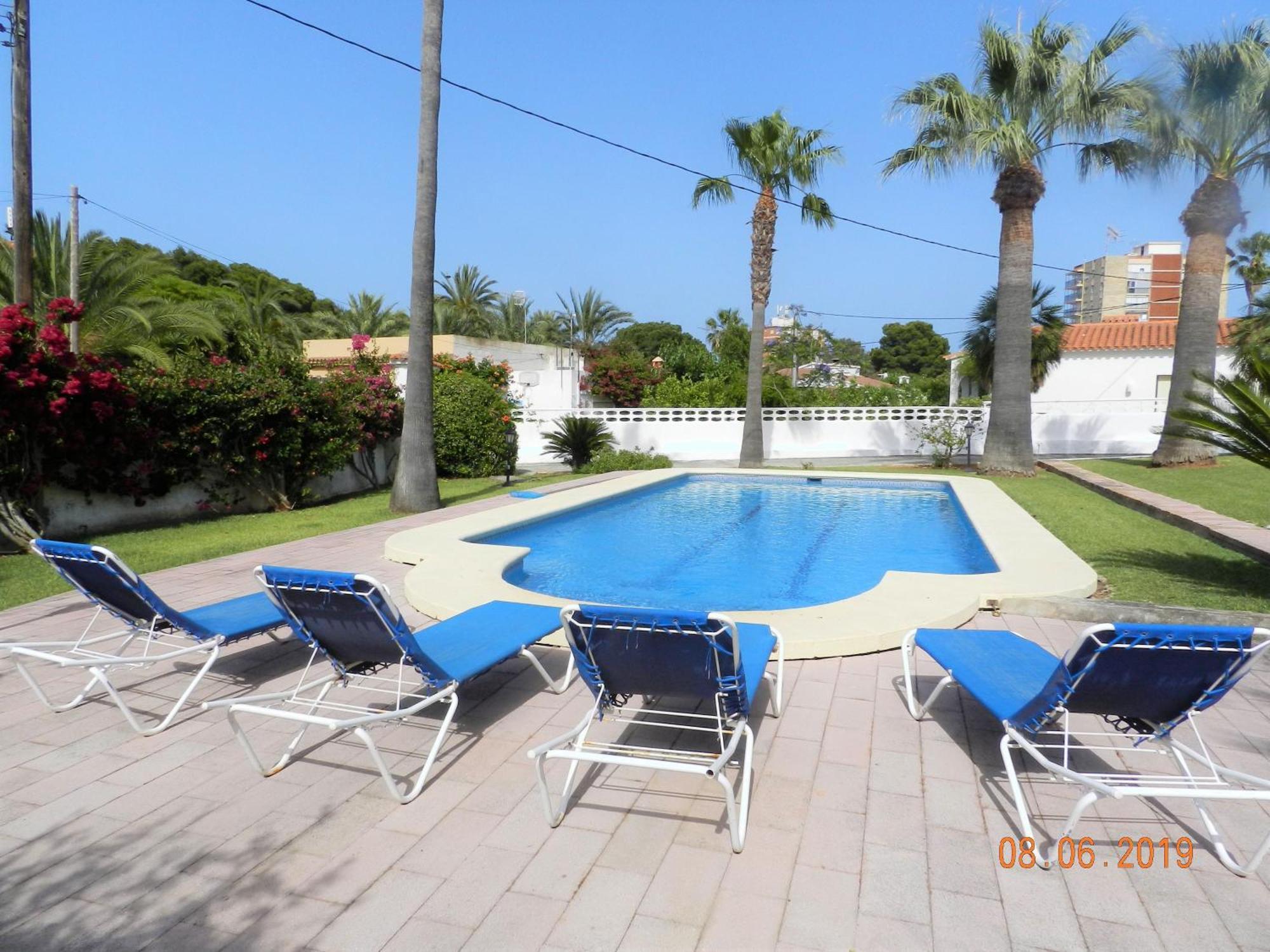 Villa En Les Rotes/las Rotas, Piscina *