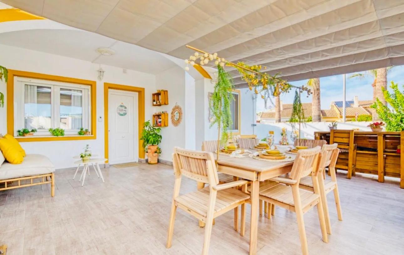 Casa Esther Denia