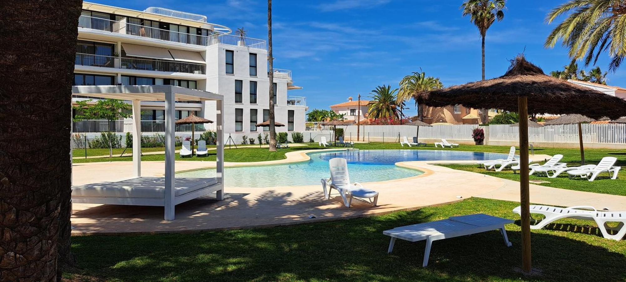 Junto Al Mar En Residencial Apartment Denia
