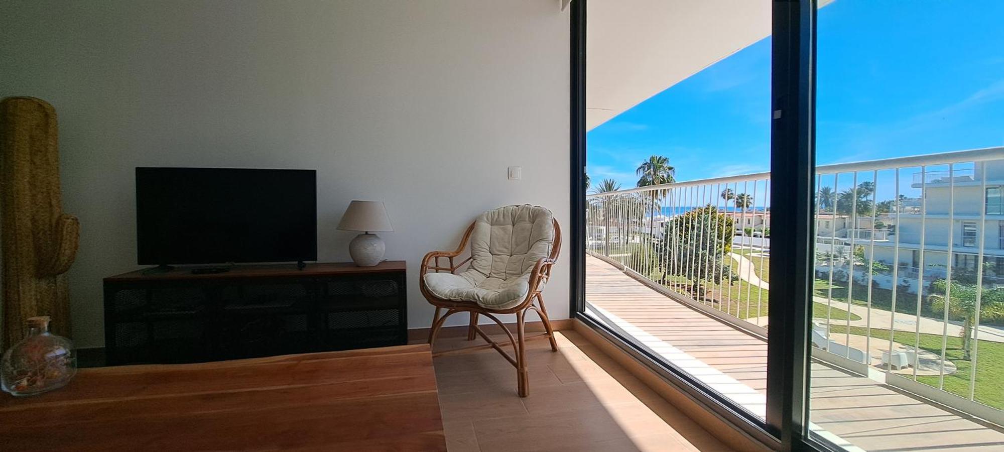 Junto Al Mar En Residencial Denia