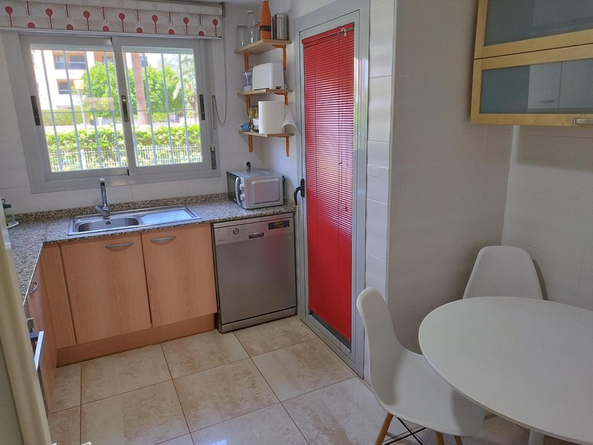 Familiar Con Piscina Y Padel Dénia