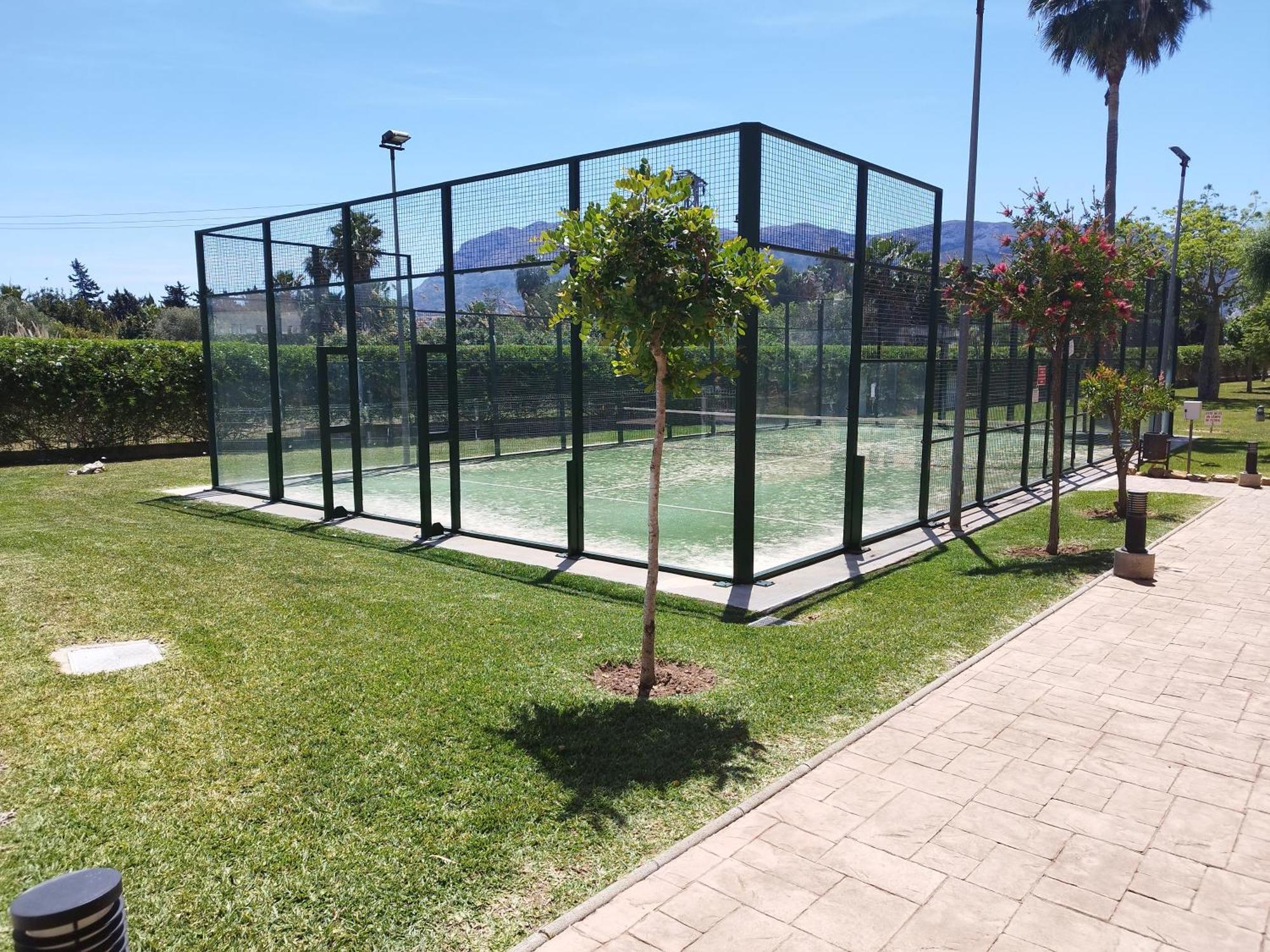 Apartamento Familiar Con Piscina Y Padel *
