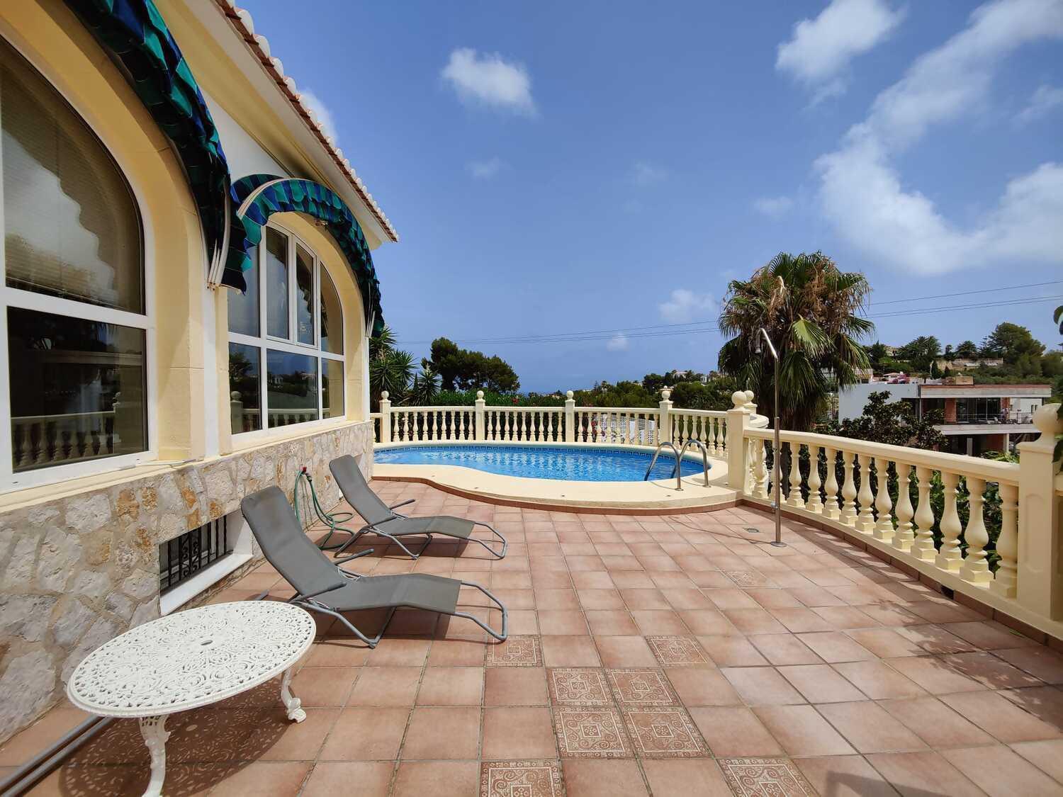 Con Piscina Para 8 Personas Holiday home Denia