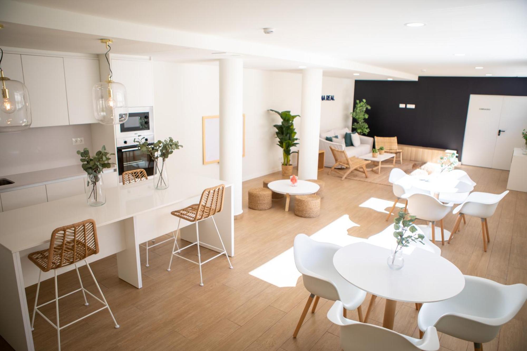 Atico Mar Y Montgo En Marina Real Iii By Family Homes
