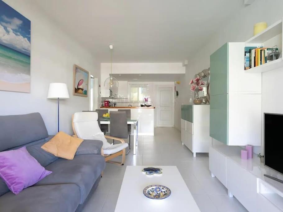 Primera Linea Marinas Apartamento *