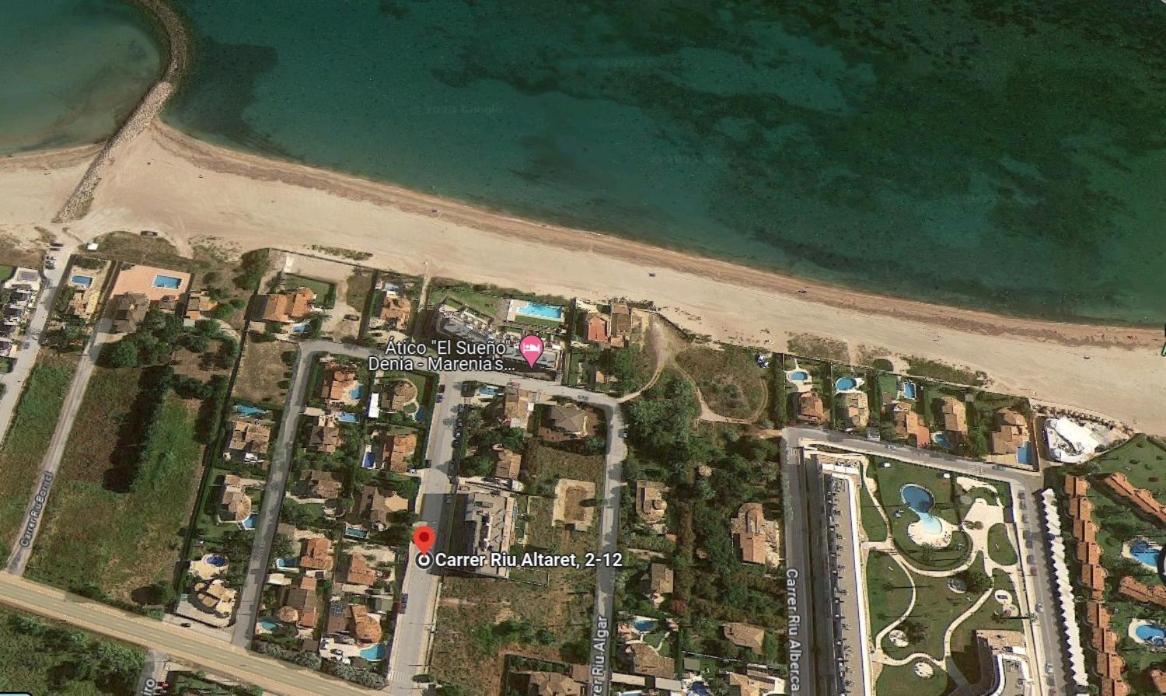 Villa Primera Linea Altaret