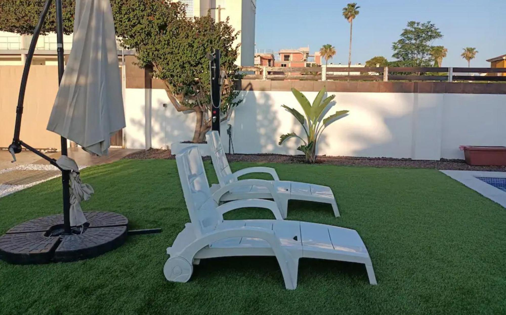 Villa Primera Linea Altaret *