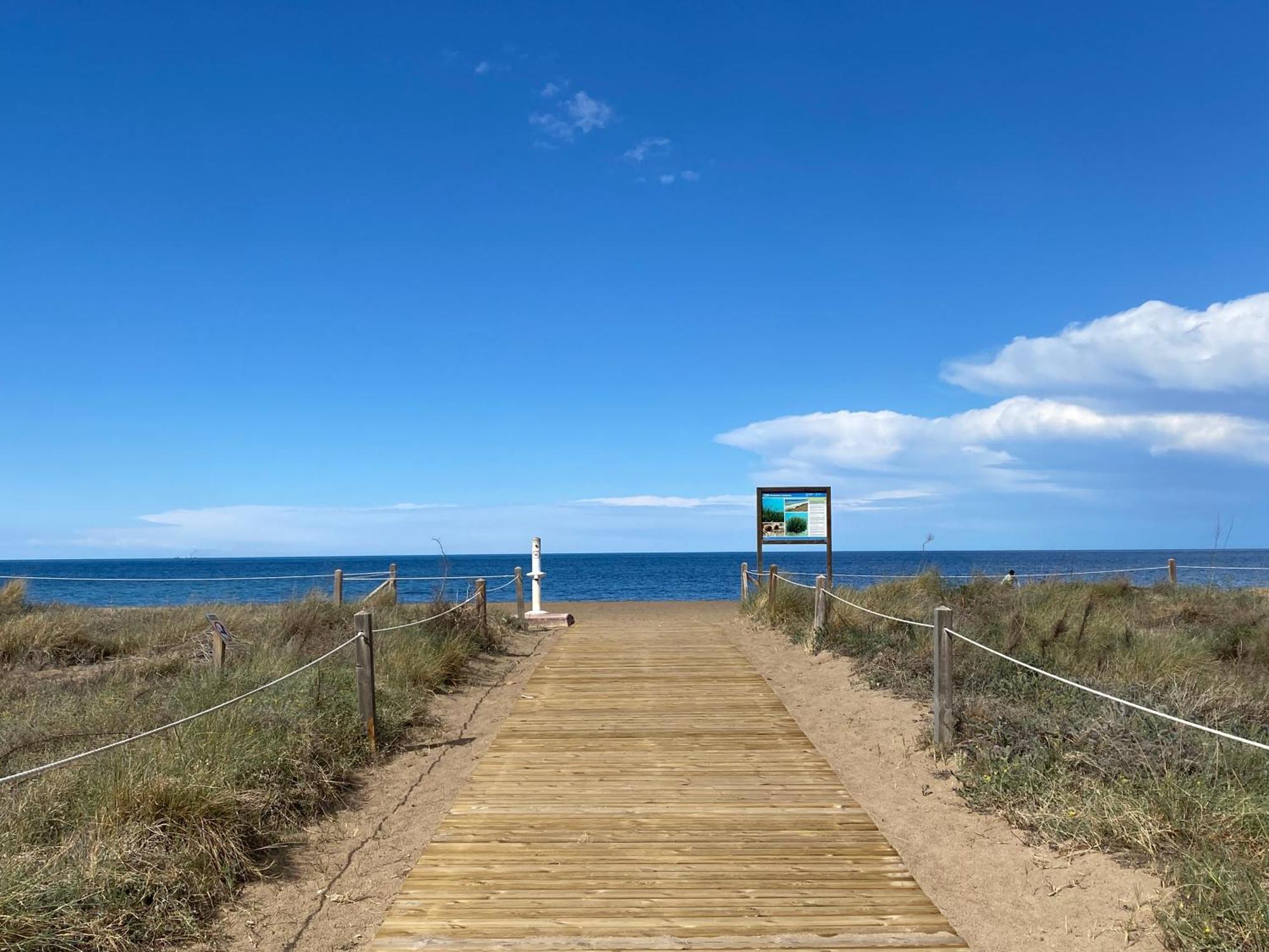 Piso Nuevo Primera Linea A Pie De Playa Apartamento