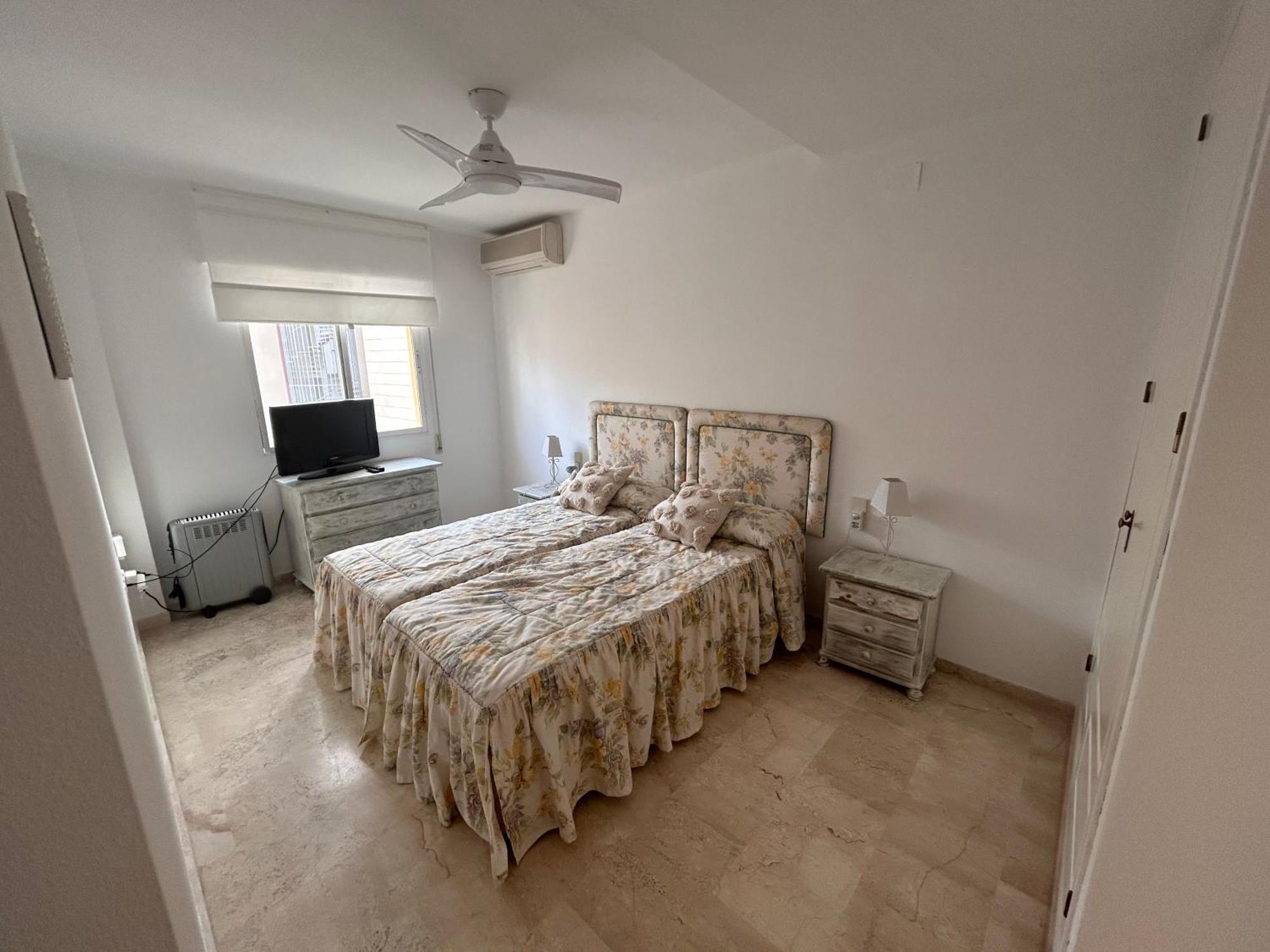 Con Terraza De 100m2 Apartamento Dénia