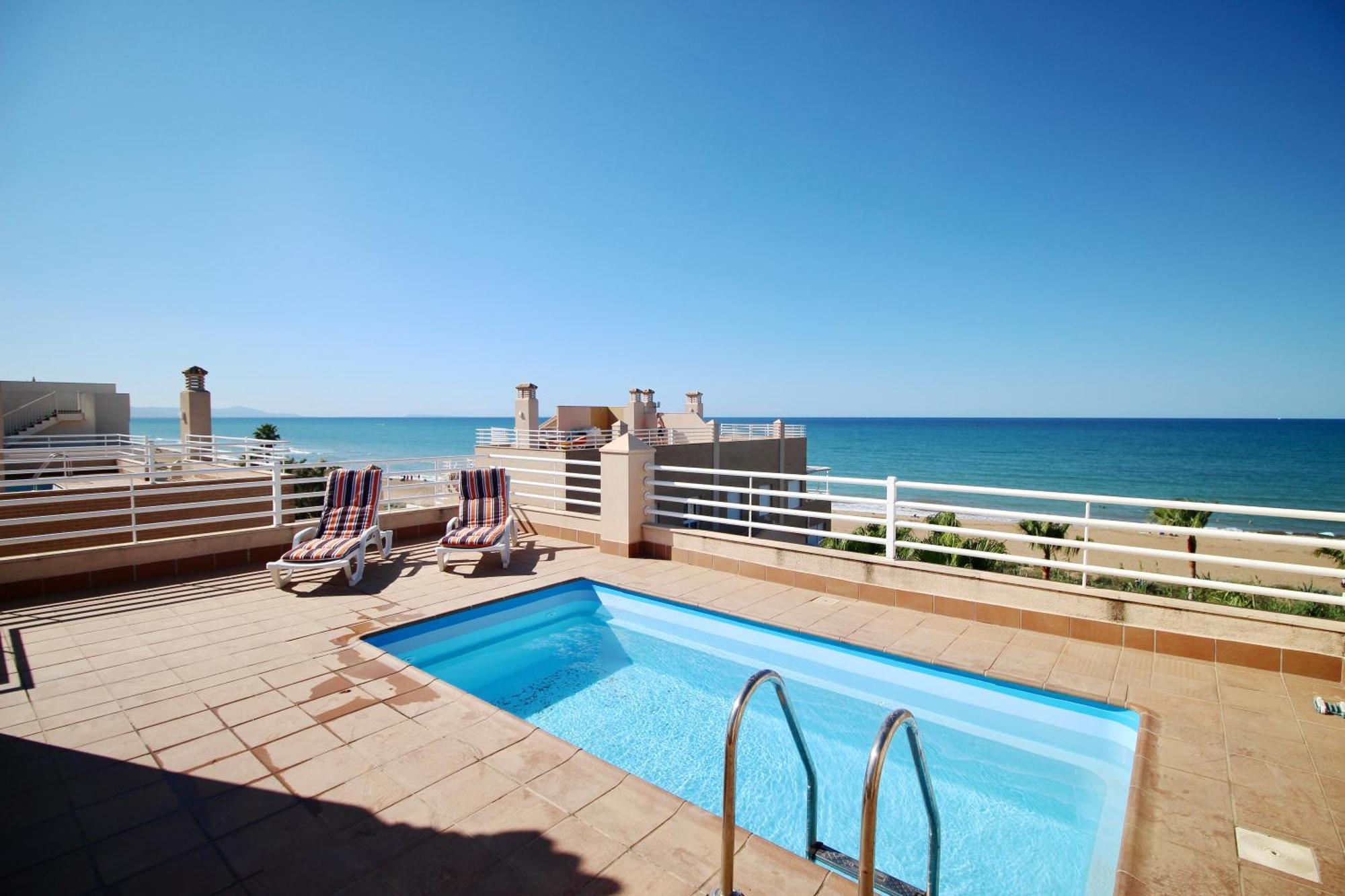 Atico Con Piscina Privada En Primera Linea * Denia