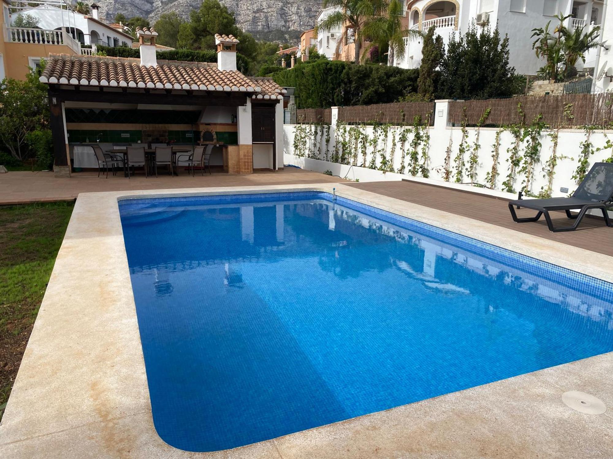 Pura Vida Villa *