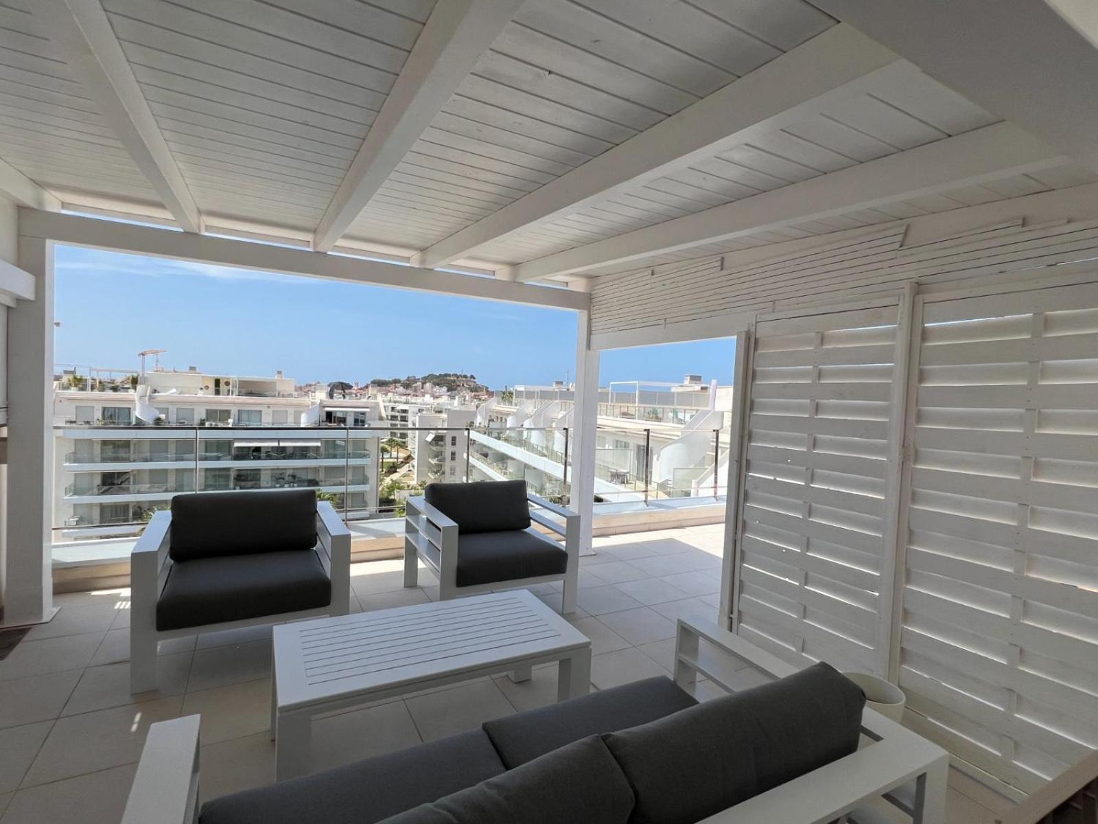 Atico Marina Real I