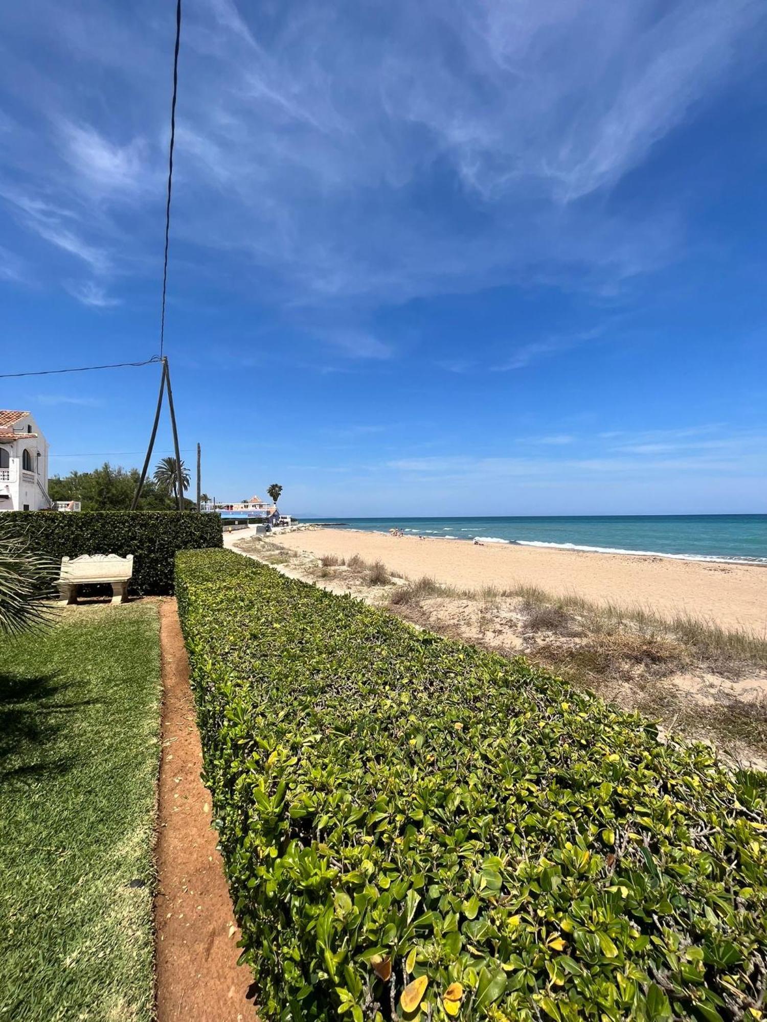 Atico Con Salida Directa A La Playa - Apartamento