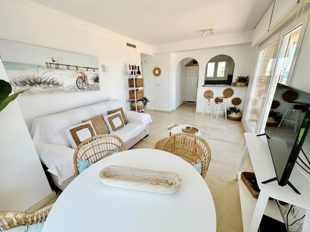 Atico Frontal Al Mar Con Piscina Privada By Homeprive Apartment *
