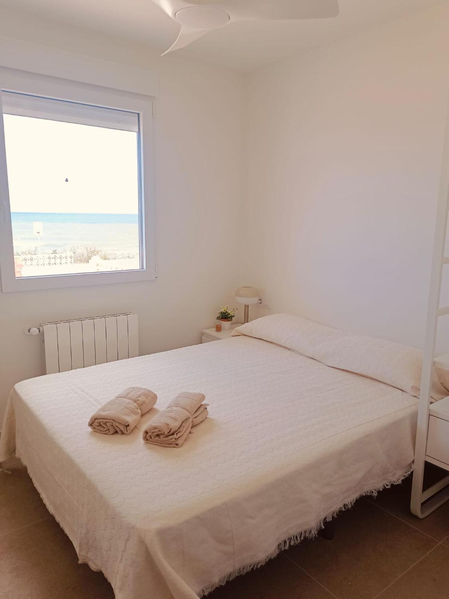 Increibles Vistas Panoramicas Al Mar En Denia, Rotas Apartamento