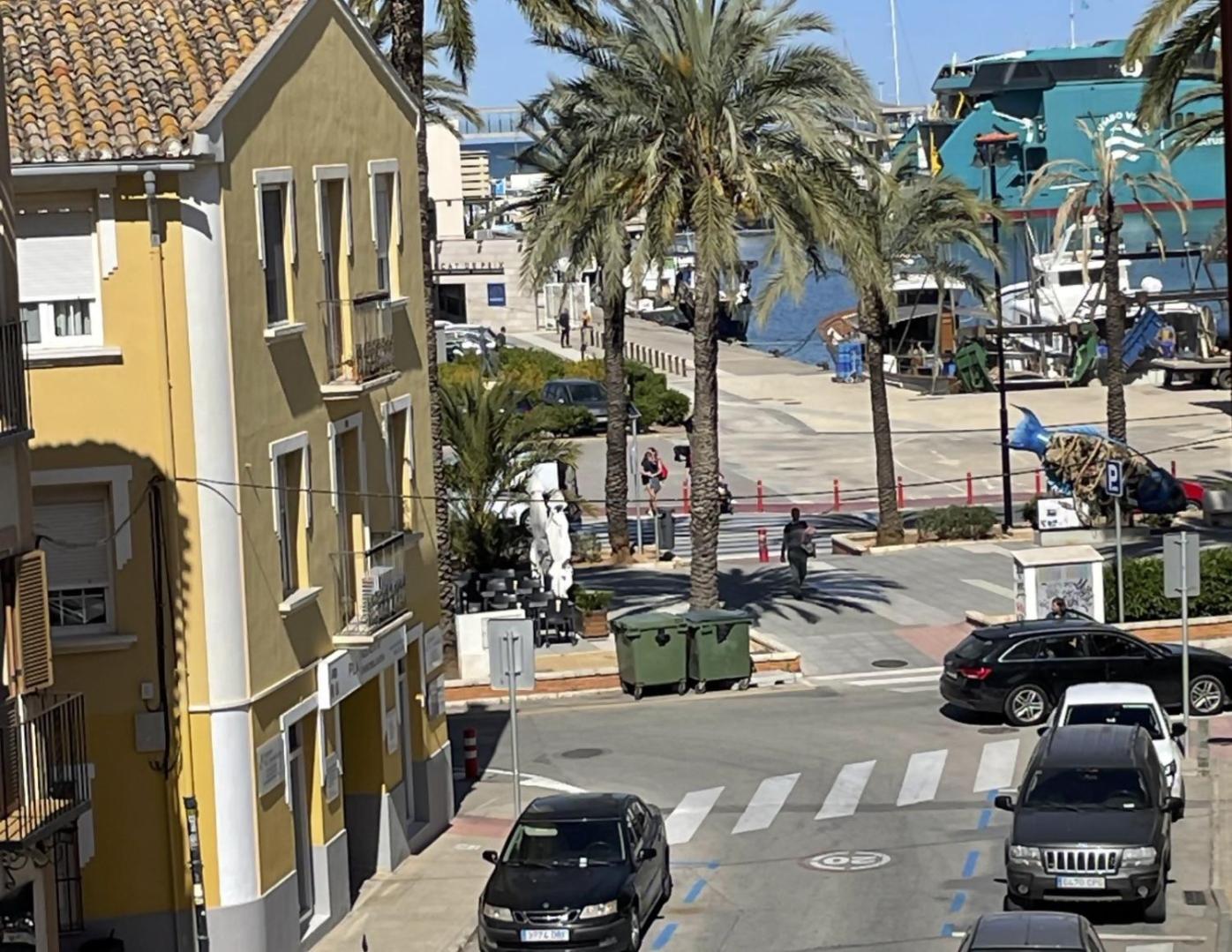Seaside And Port Apartment Denia