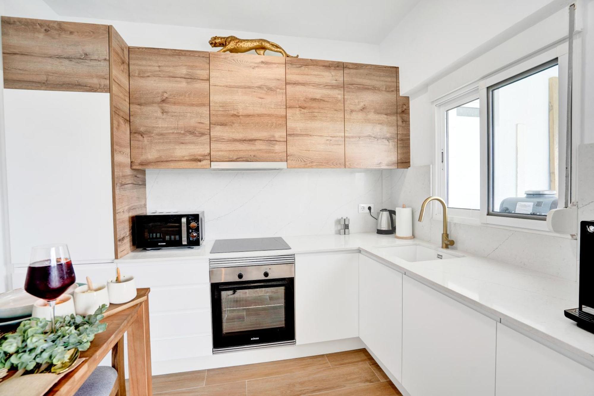Seaview Beachlove Les Deveses Apartamento *