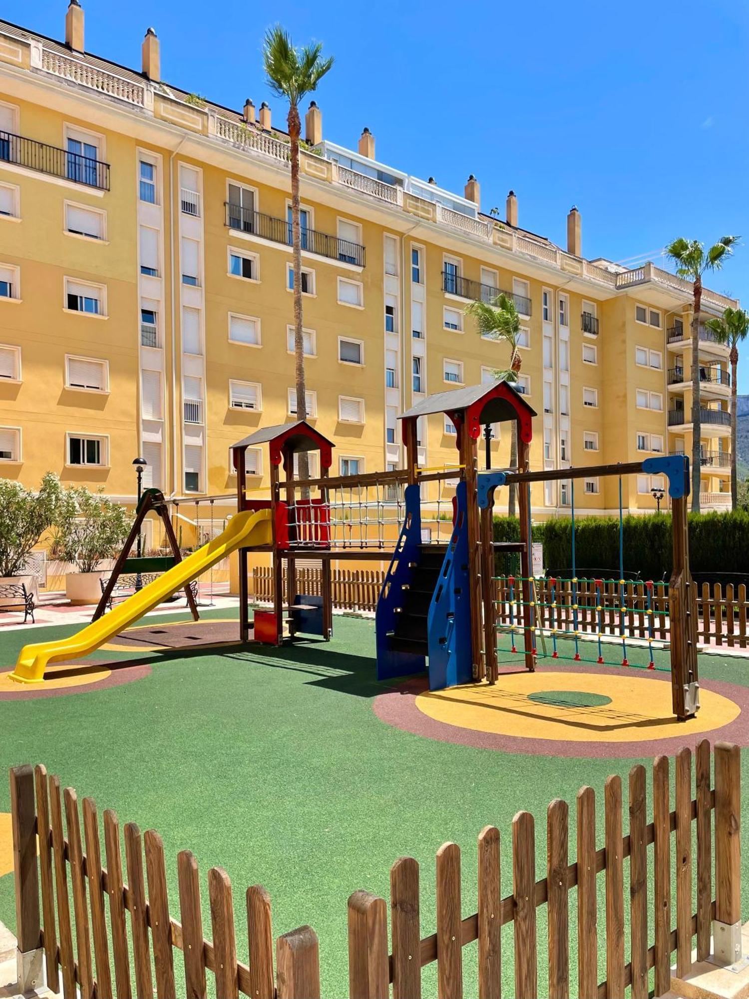 Apartamento Bonito En Con Piscina Y Vistas *