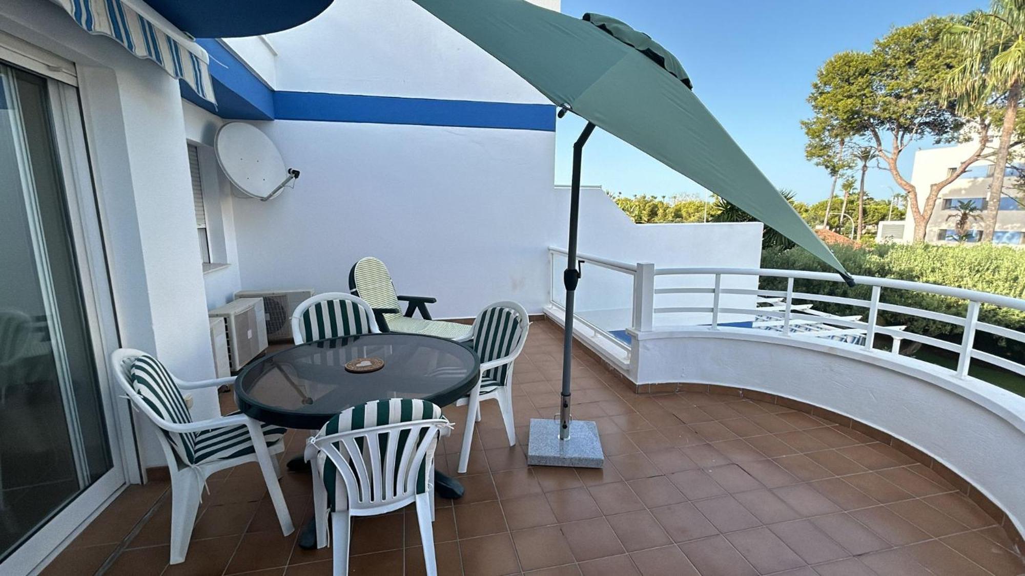 Sea Views Apartment