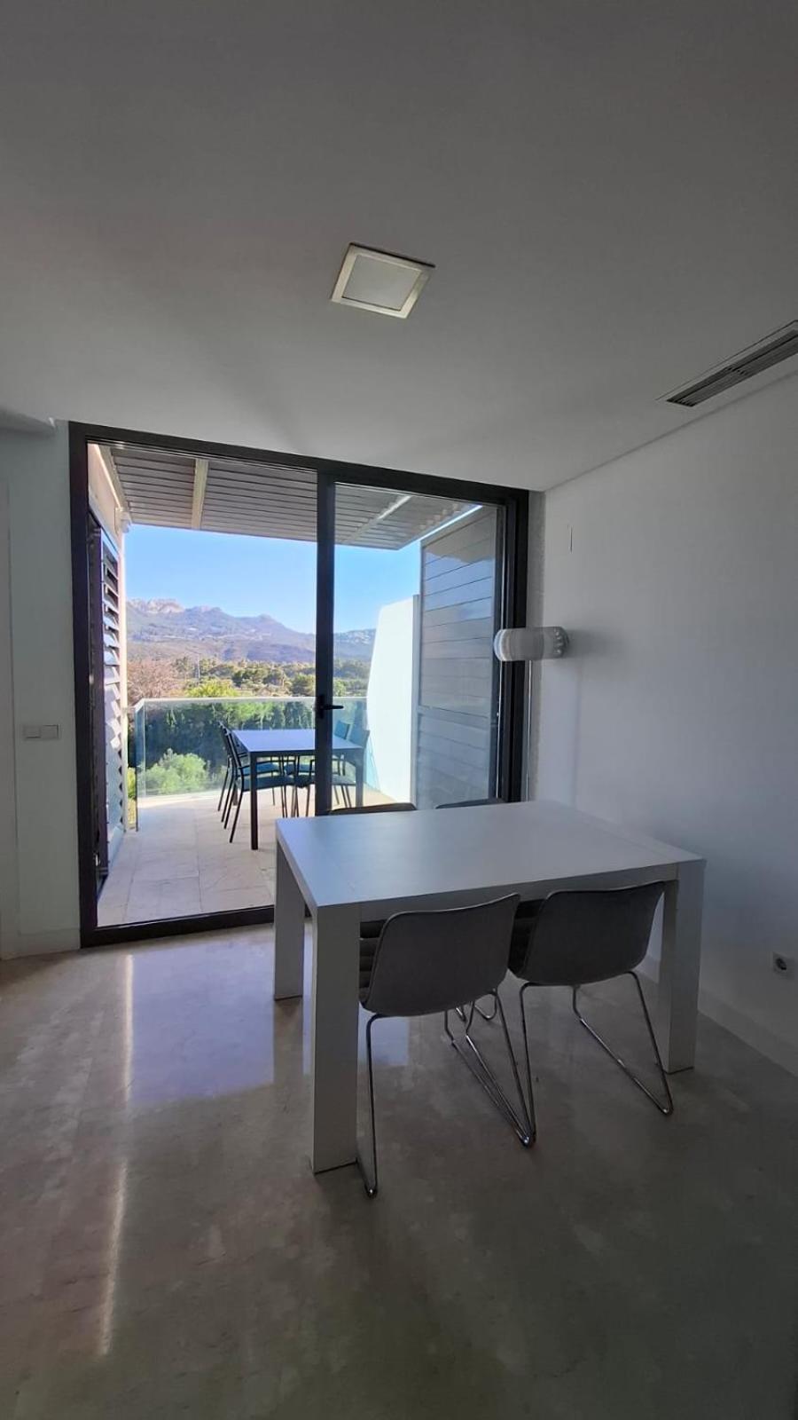 Moderno Atico Duplex Penthouse A 500m De La Playa De Devesses-denia *