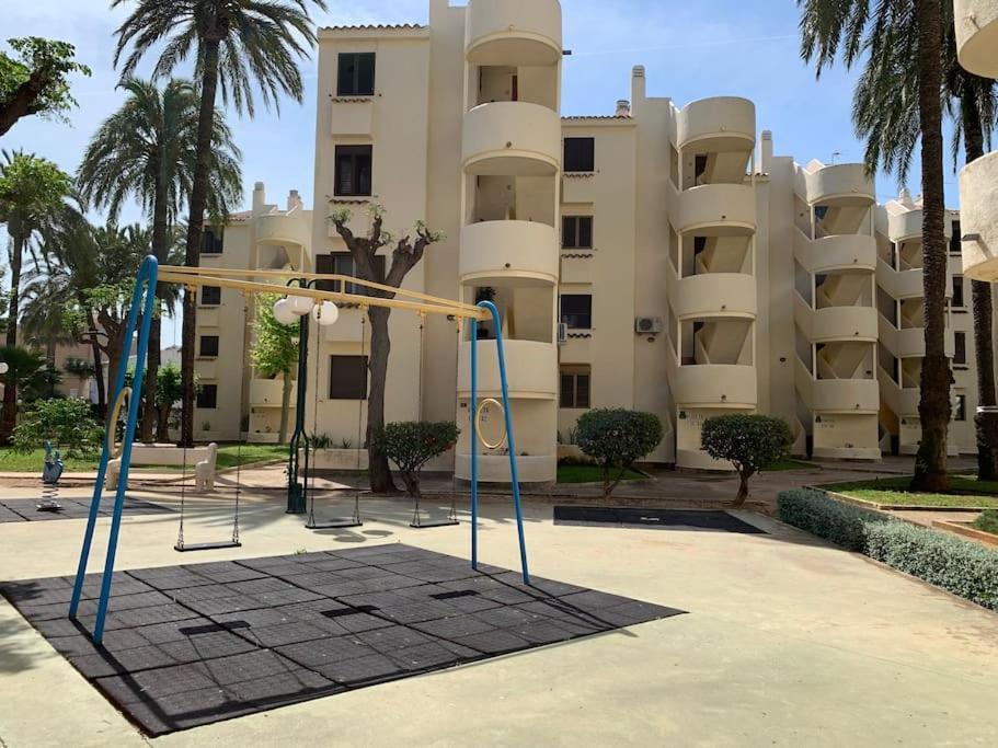Con Piscina A 200m De La Playa En