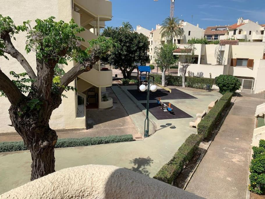 Apartamento Con Piscina A 200m De La Playa En *