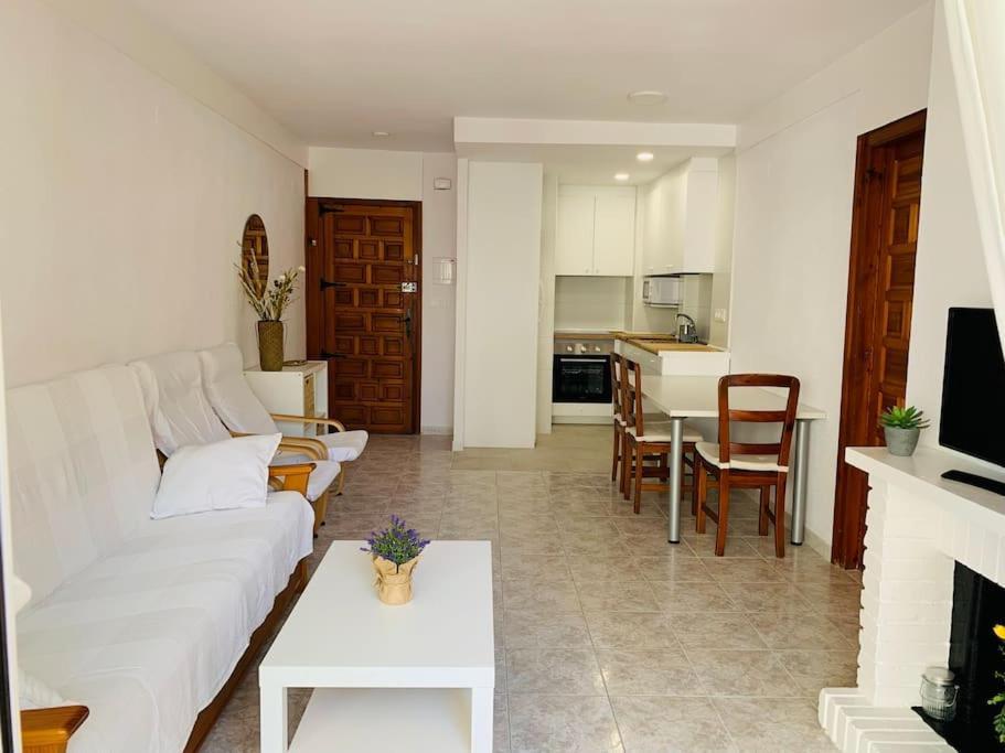 Apartamento Con Piscina A 200m De La Playa En Dénia