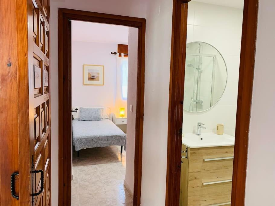 Apartamento Con Piscina A 200m De La Playa En *