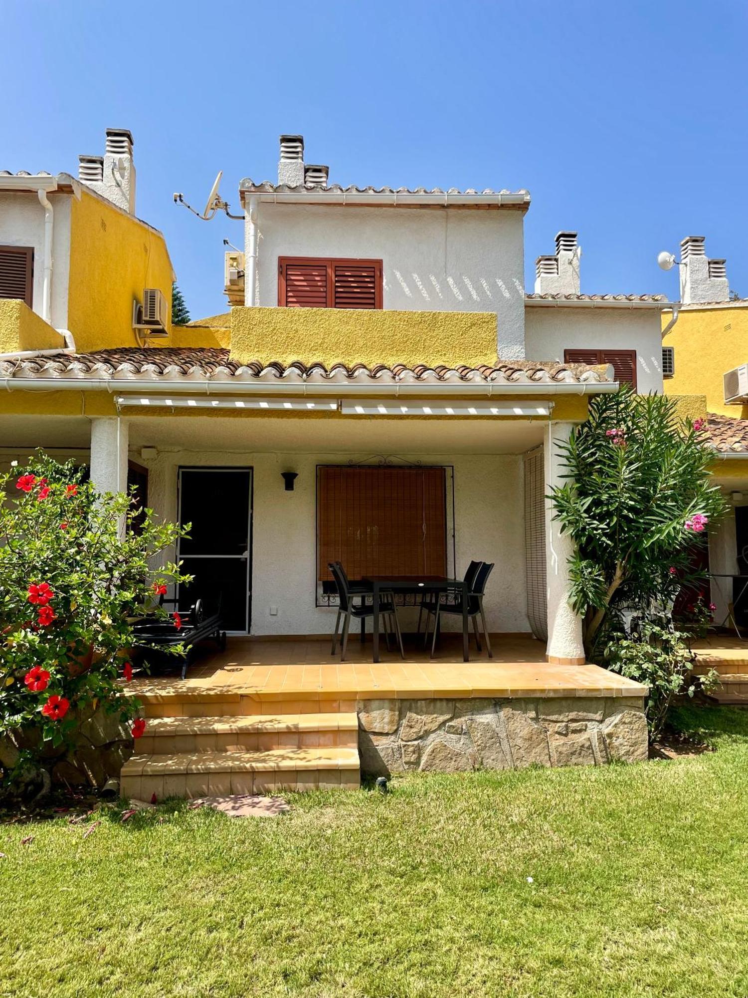 El Casa Kama Apartment *