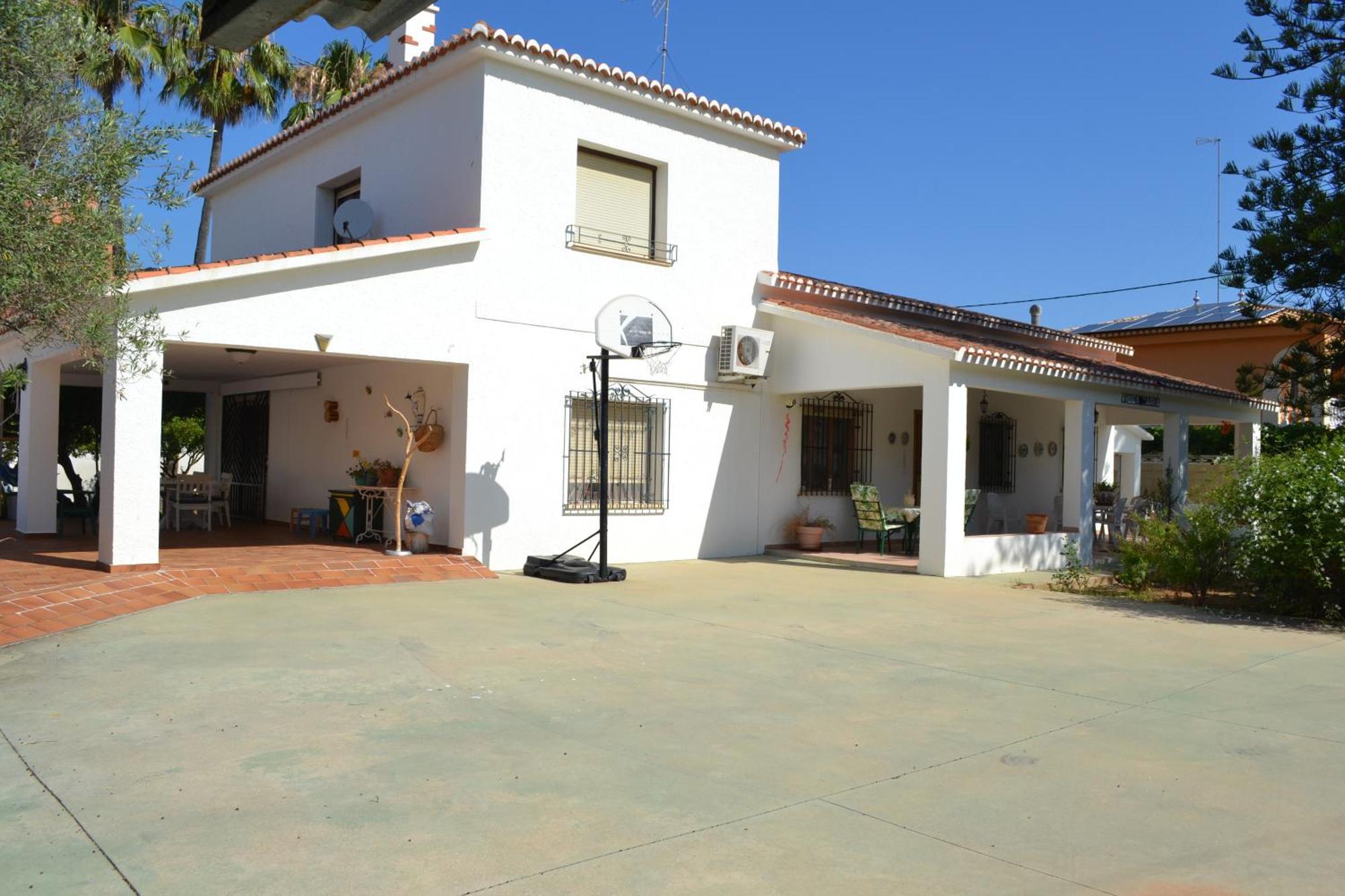 Casa Juan Les Bassetes *