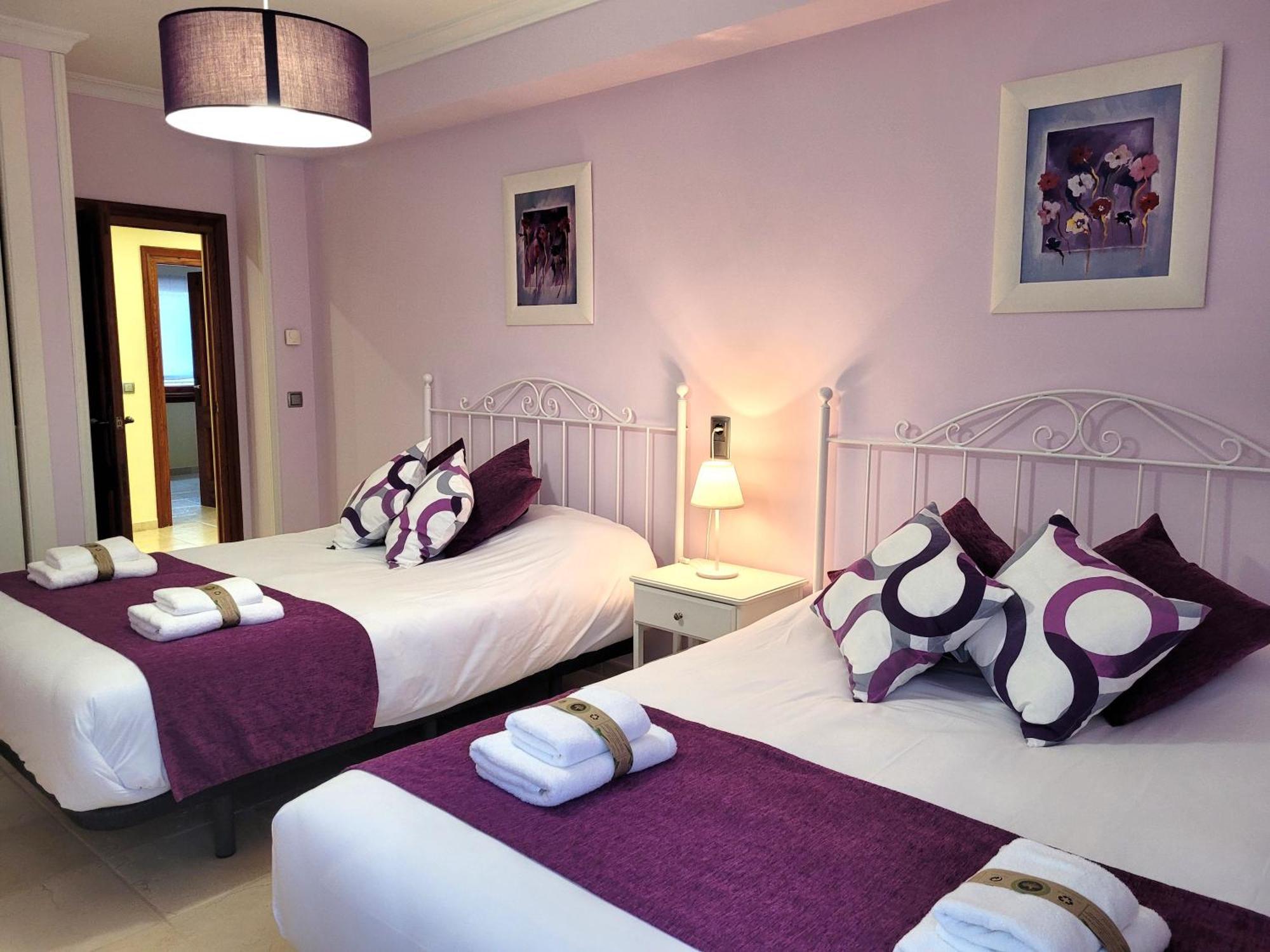 Villa With Private Pool And Tennis Court 150 Metres From The Sea-villa El Olivo