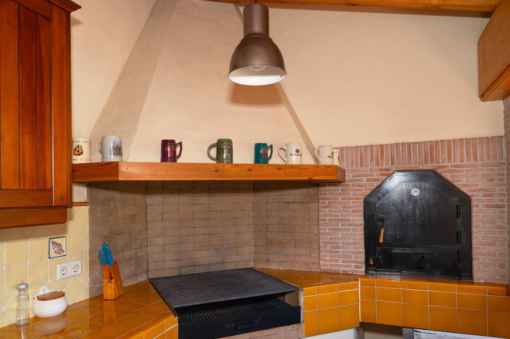 With Private Pool And Tennis Court 150 Metres From The Sea-villa El Olivo Villa
