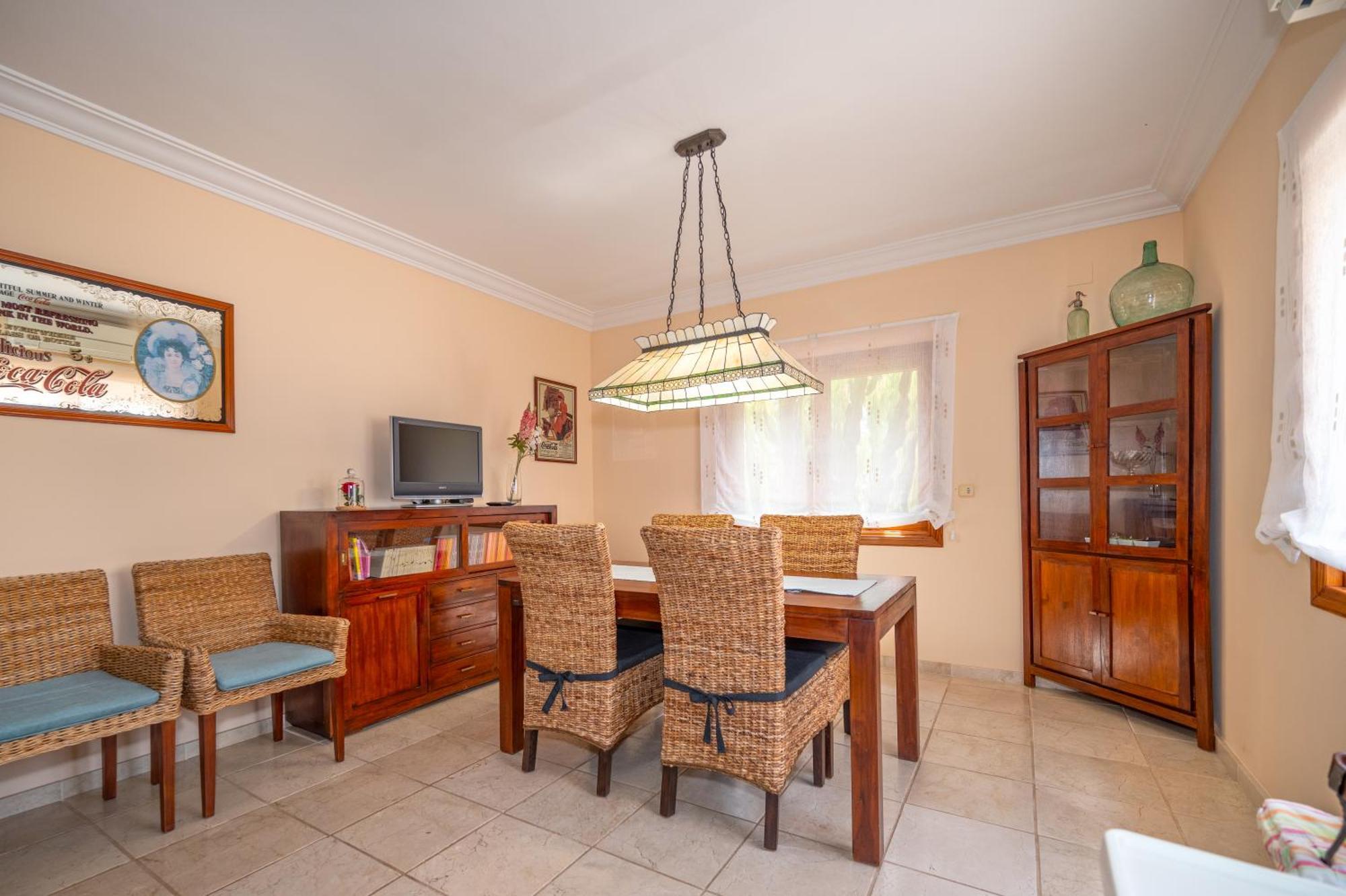 With Private Pool And Tennis Court 150 Metres From The Sea-villa El Olivo