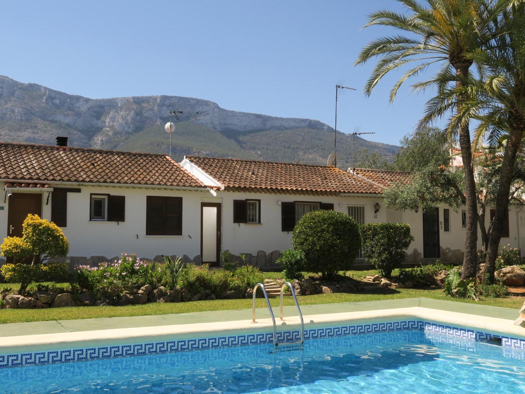 Casa Dos Piscinas Y Jardin Privado, Fibra 1 Gb