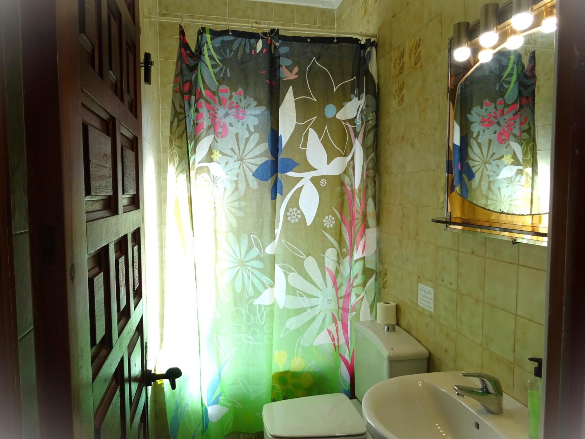 Сasa de vacaciones At Seafront With Private Garden-655