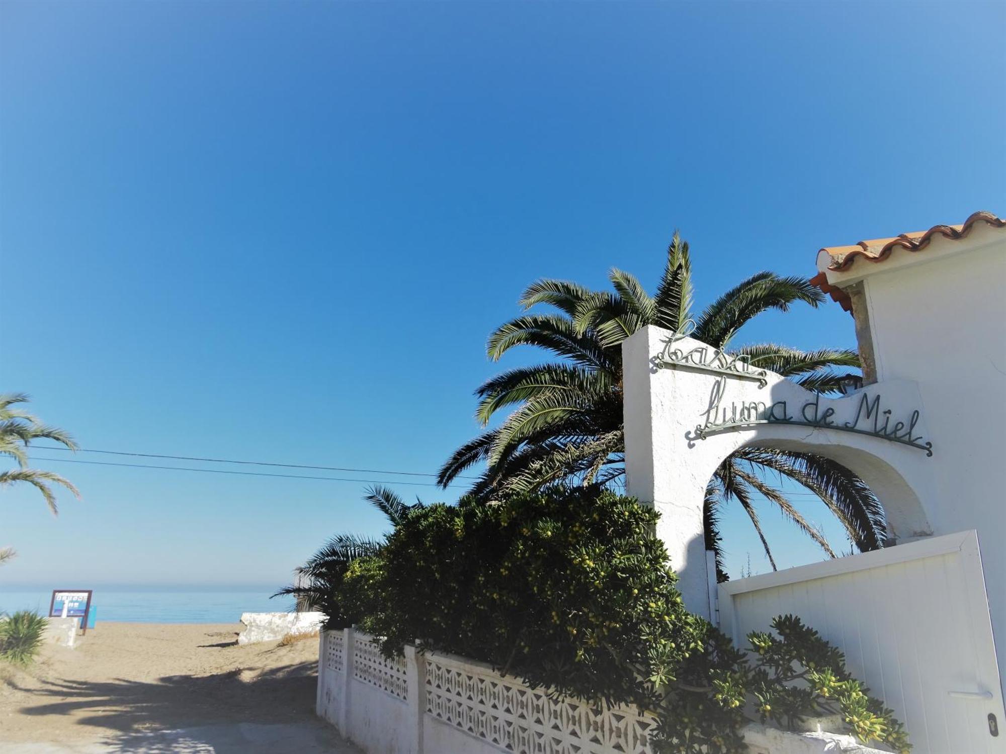 At Seafront With Private Garden-655 Dénia
