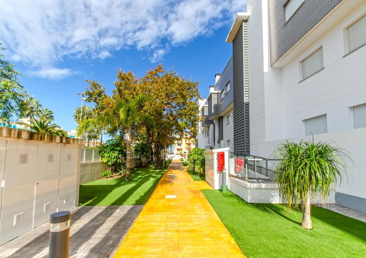 Viktoria Iii Playa Con Acogedora Terraza Apartamento