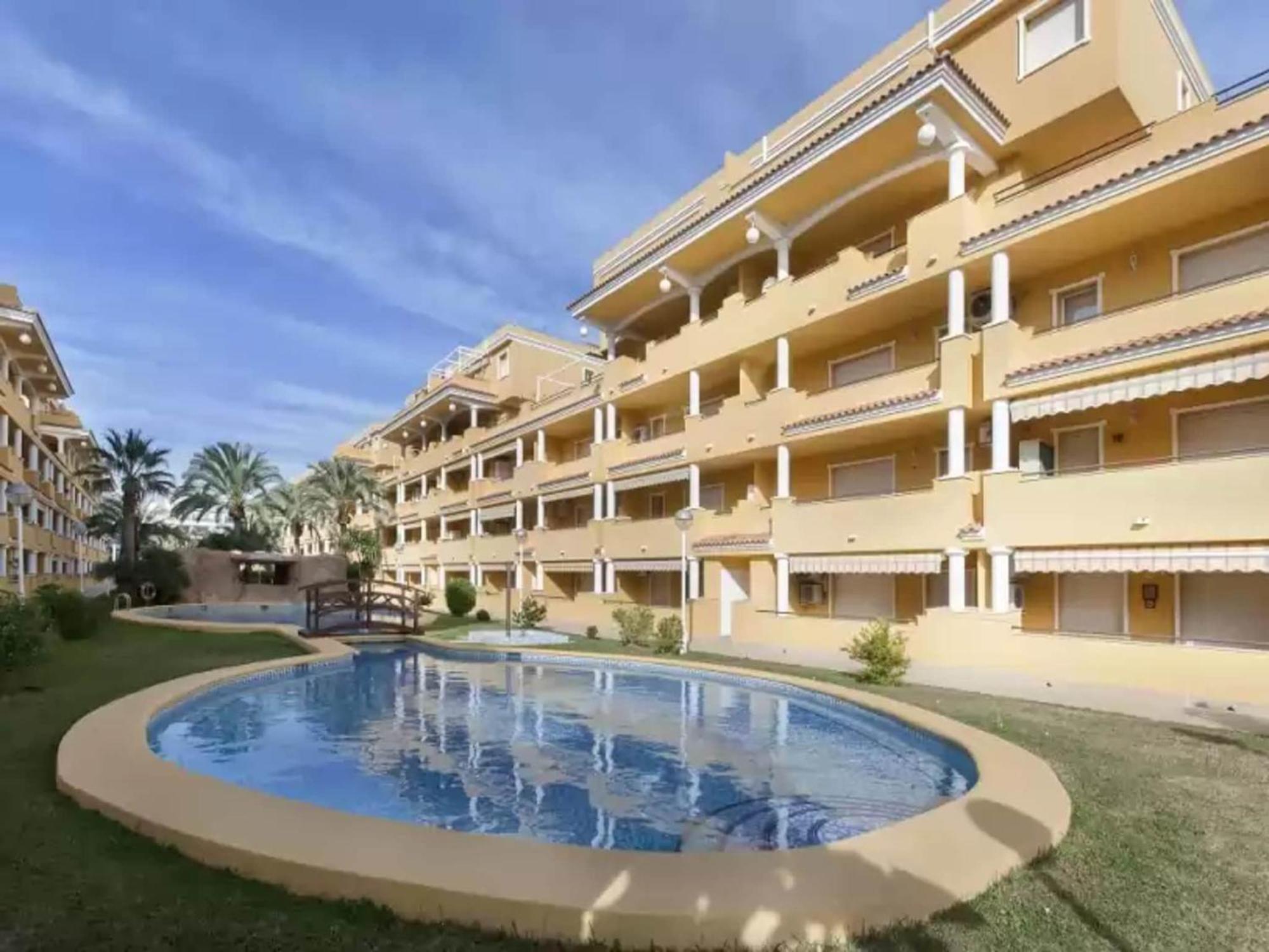 In * Dénia