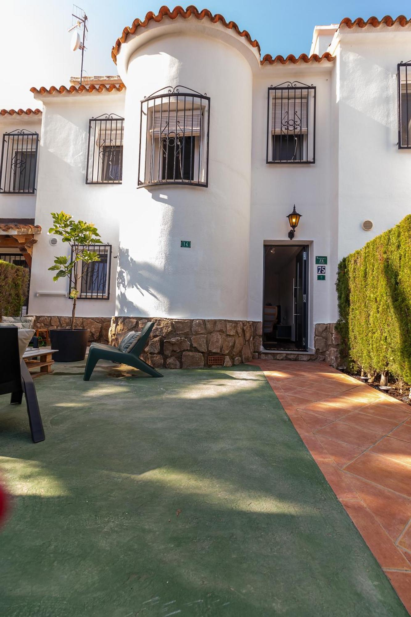 Residencia La Perla Сasa de vacaciones Dénia