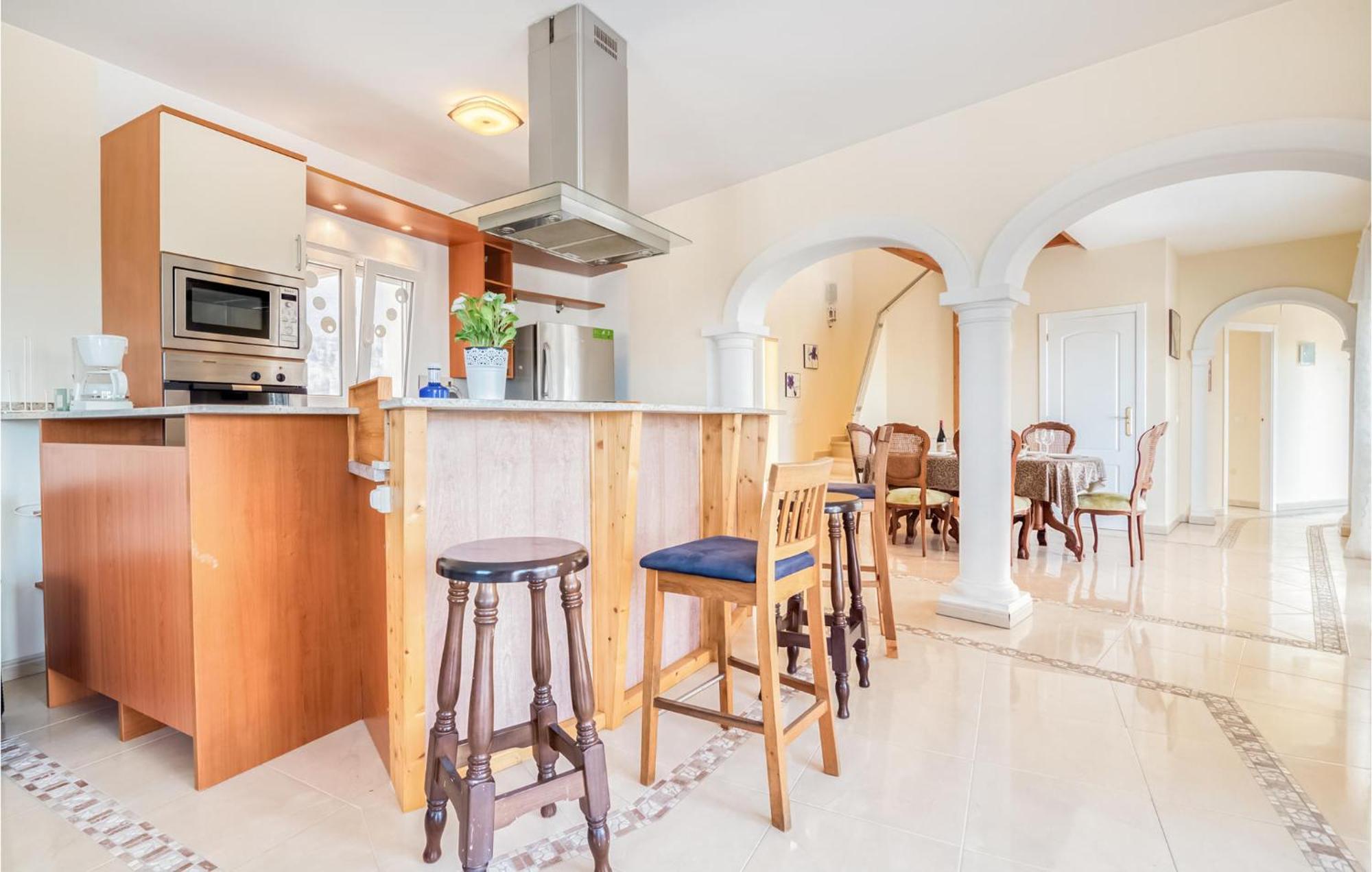 Pet Friendly In With Kitchen * Denia