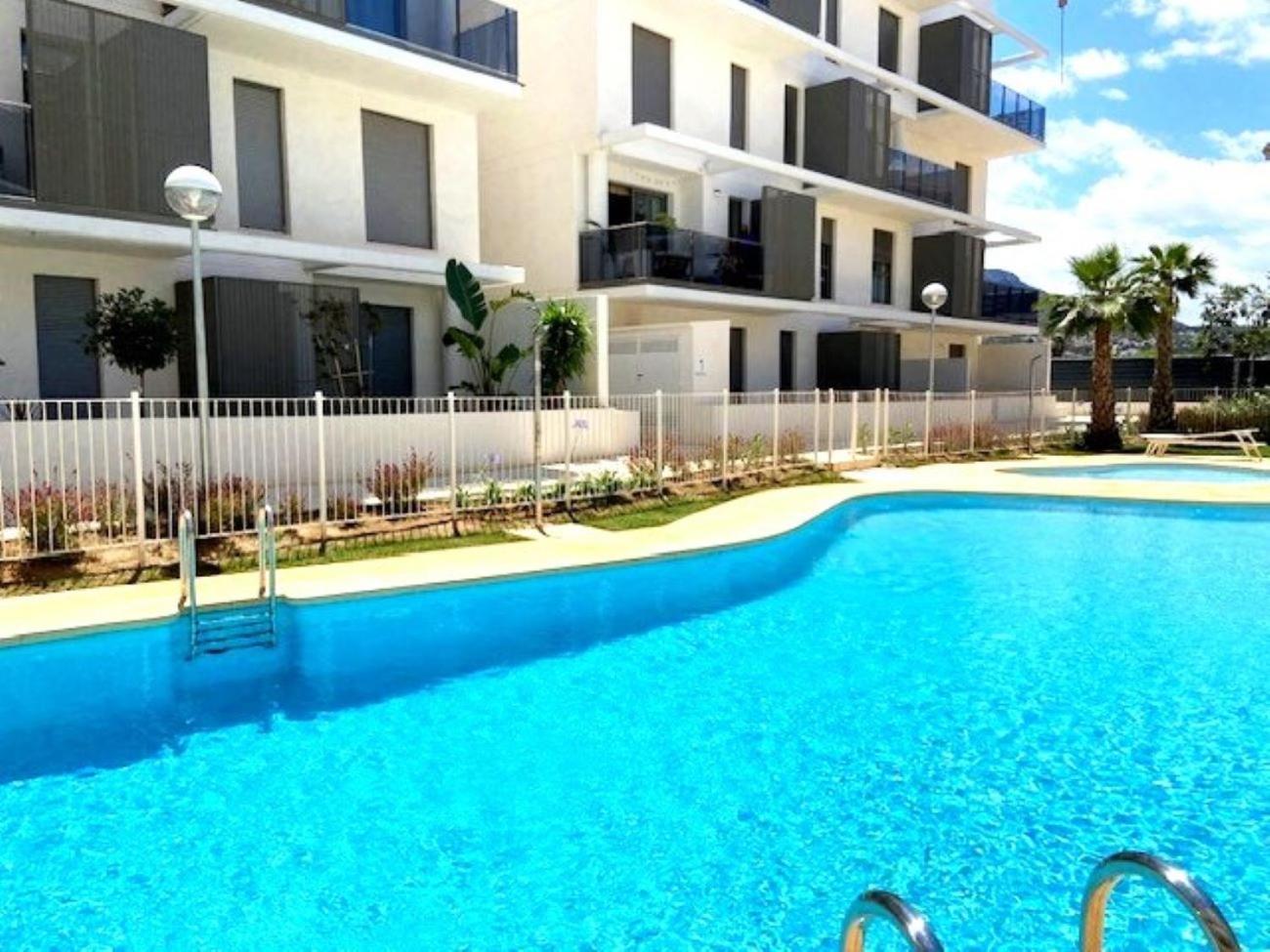 Apartment - Vivir La Vida