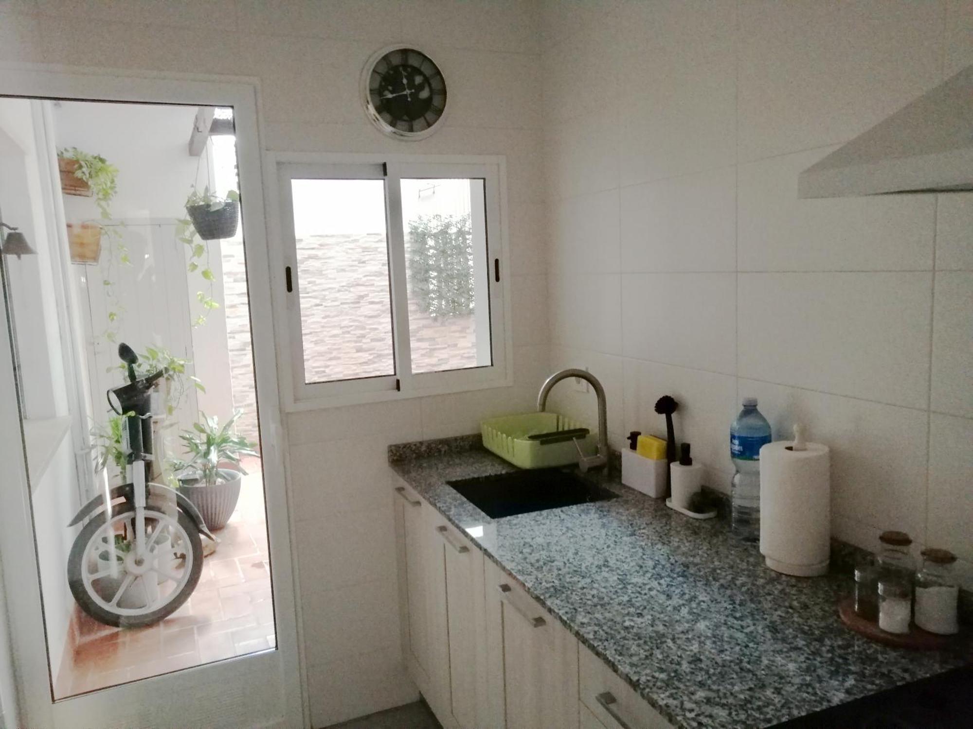 Bonito Piso En Apartment *