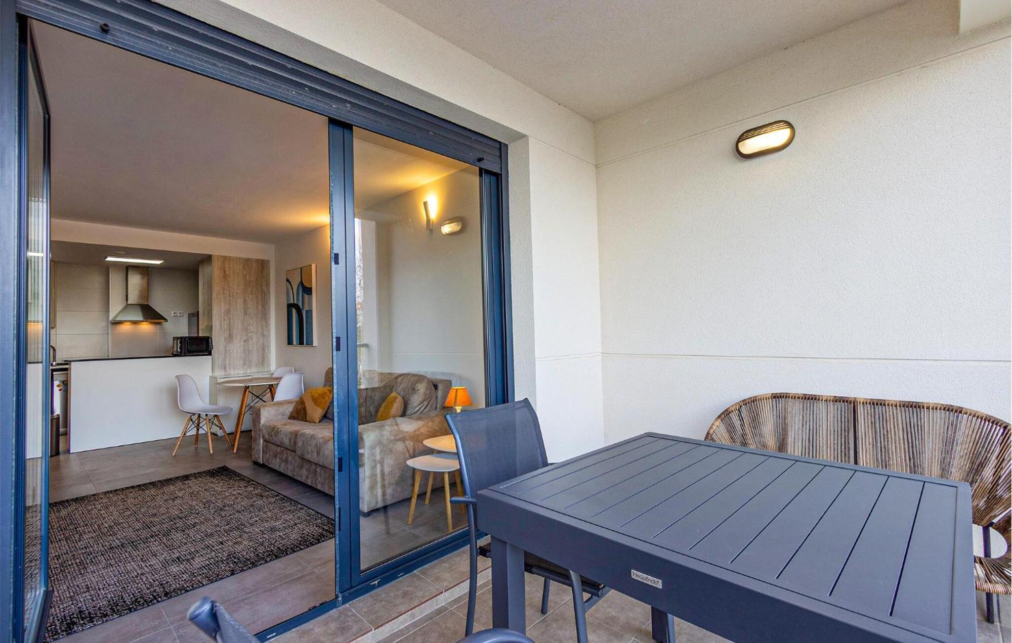 Lovely In With Swimming Pool Apartamento *